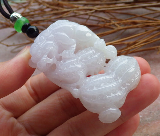 Certified Hand Carved Green 100% Natural Myanmar Burma A Jade Jadeite Ruyi Pi Xiu Peanut Pendant Necklace