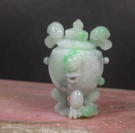 Certified Hand Carved Green Natural Myanmar Burma 100% A Jade jadeite Dragon Yuan Bao Coin Display