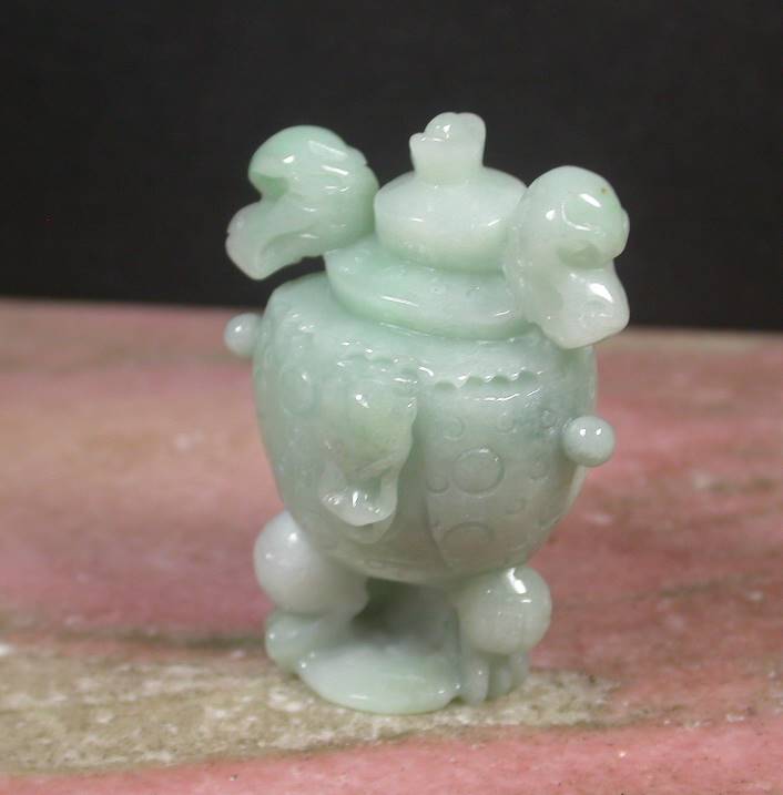 Certified Hand Carved Green Natural Myanmar Burma 100% A Jade jadeite Dragon Yuan Bao Coin Display