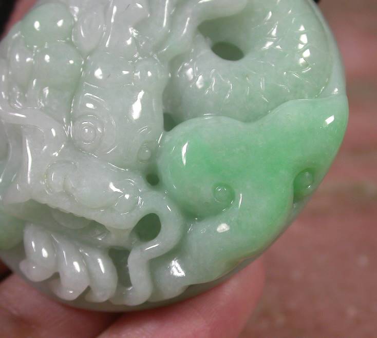 Certified Hand Carved Green Burma Natural A Jade jadeite Dragon Lotus Flower Pendant Necklace