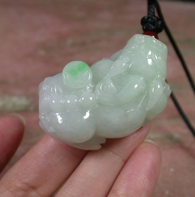 Certified Light Green Natural Hand Carved Burma A Jade jadeite Dragon Pi Xiu Pendant Necklace