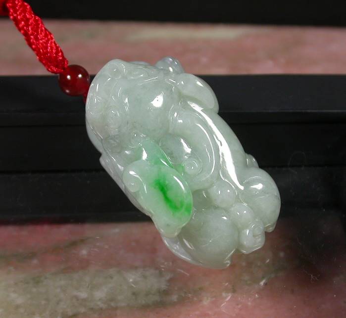 Certified Hand Carved Green Natural Hand Carved Myanmar Burma A Jade jadeite Dragon Pi Xiu Pendant Necklace