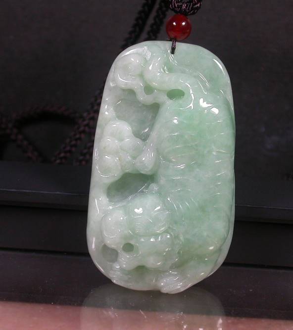 Certified Hand Carved Green Natural Myanmar Burma A Jade Jadeite Tiger Lotus Flower Pendant Necklace