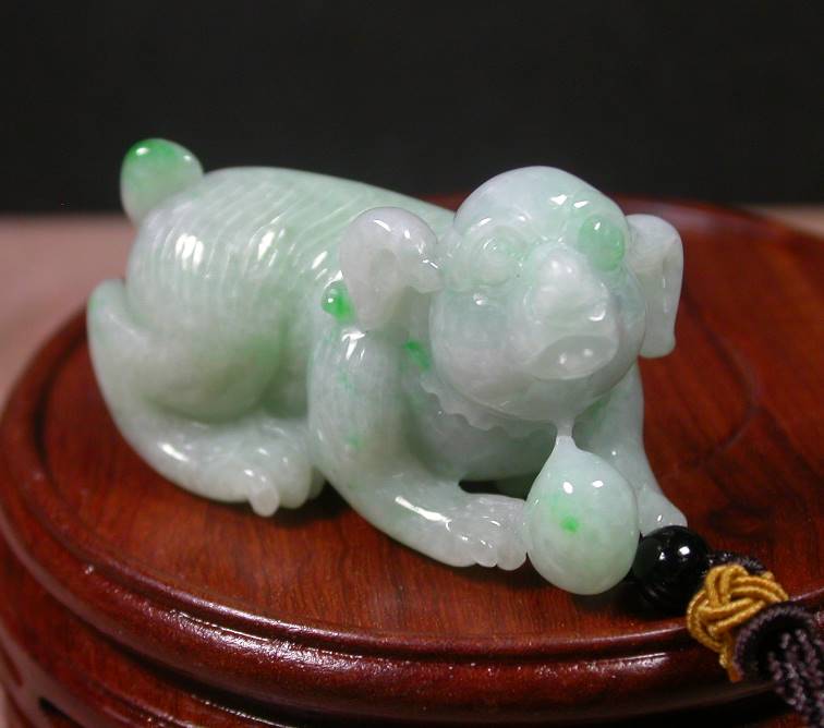 Certified Hand Carved Green Burma 100% Natural Myanmar Burma A Jade jadeite Zodiac Dog Pendant Necklace