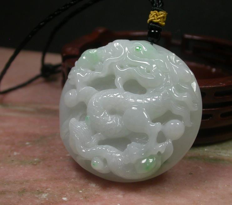 Certified Hand Carved Green Myanmar Burma Natural A Jade jadeite Dragon Mouse Pendant Necklace