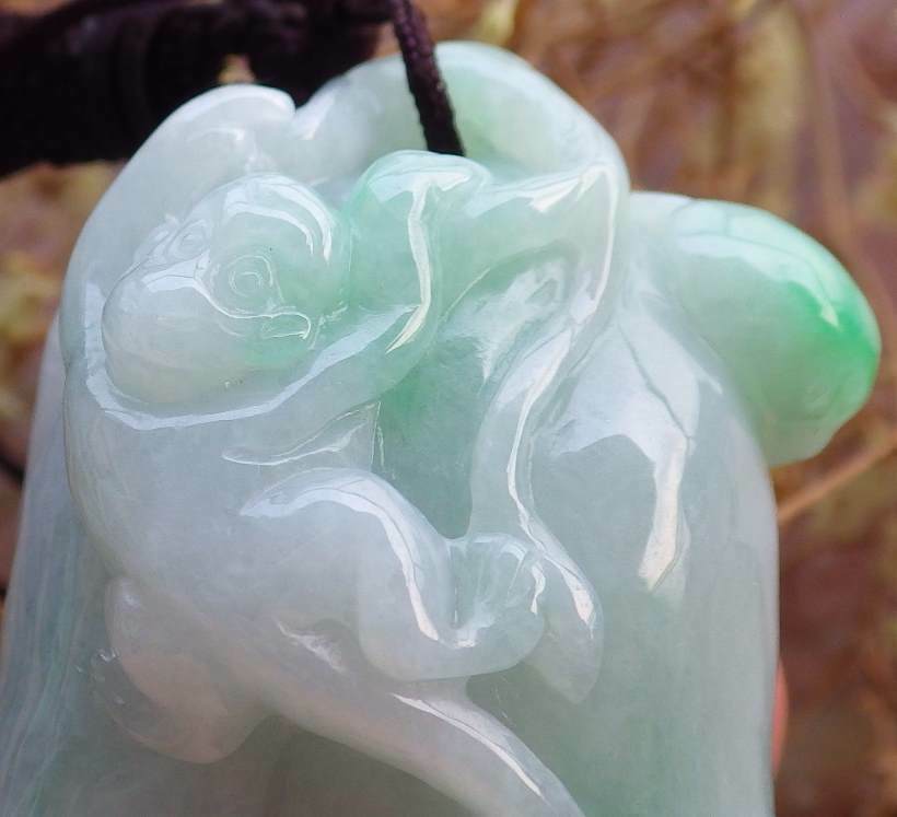 Certified Hand Carved Green Natural Myanmar Burma Grade A Jade jadeite Monkey Buddha Hand Pendant Necklace