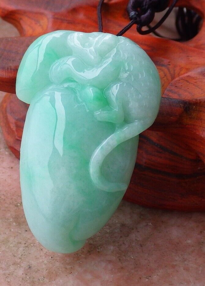 Certified Hand Carved Green Natural Myanmar Burma A Jade jadeite Monkey Peach Ruyi Pendant Necklace