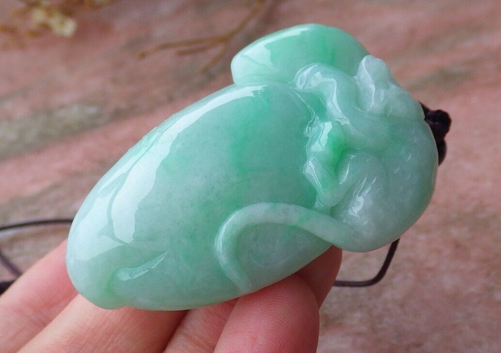 Certified Hand Carved Green Natural Myanmar Burma A Jade jadeite Monkey Peach Ruyi Pendant Necklace