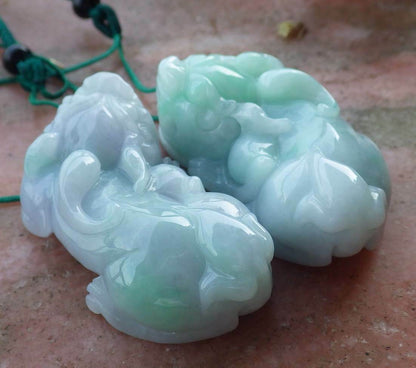 1 Pair Hand Carved Certified Green Natural Myanmar Burma A Jade jadeite Dragon Pi Xiu Pendant Necklace