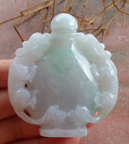 Certified Hand Carved Lavender Natural Myanmar Burma A Jade jadeite Dragon Snuff Bottle Display