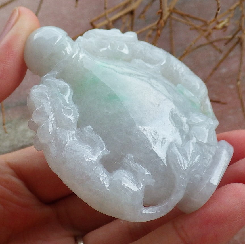 Certified Hand Carved Lavender Natural Myanmar Burma A Jade jadeite Dragon Snuff Bottle Display