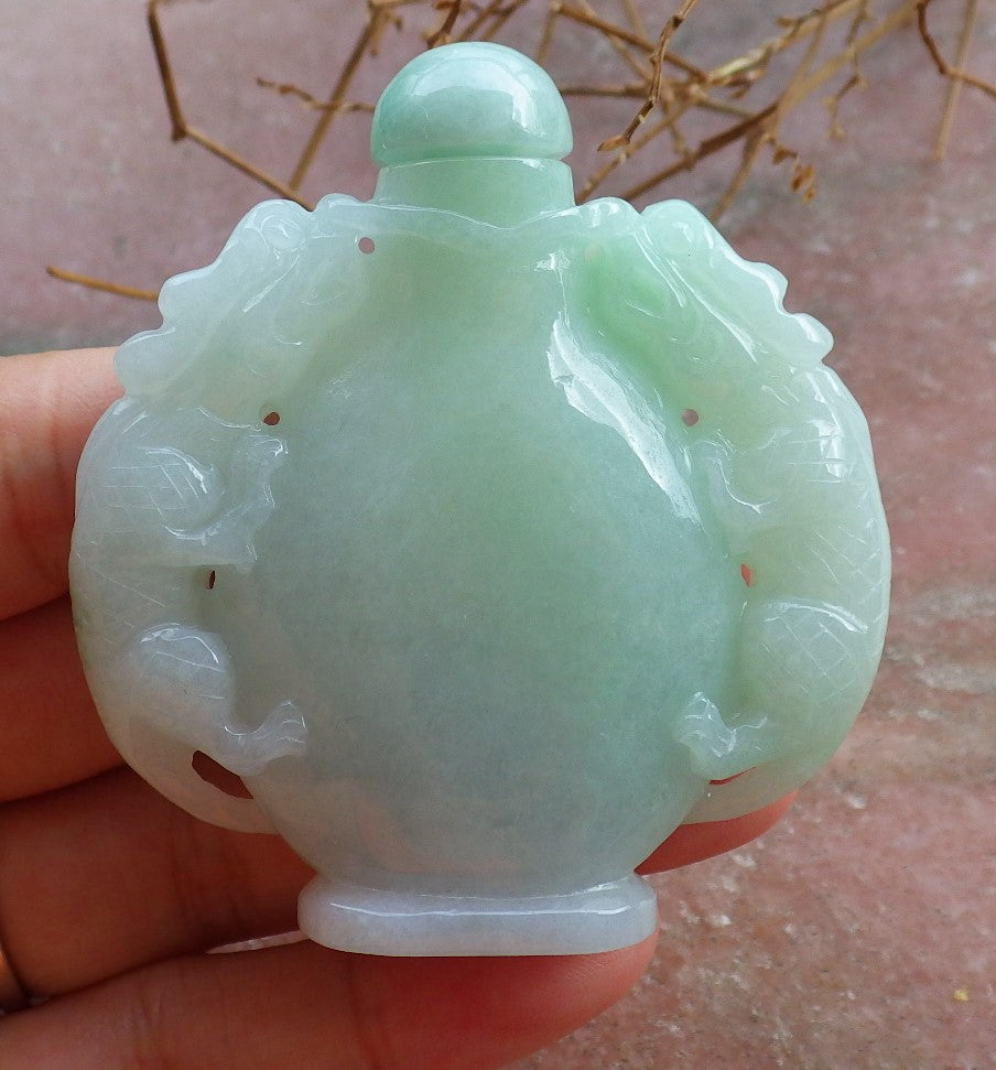 Certified Hand Carved Lavender Natural Myanmar Burma A Jade jadeite Dragon Snuff Bottle Display