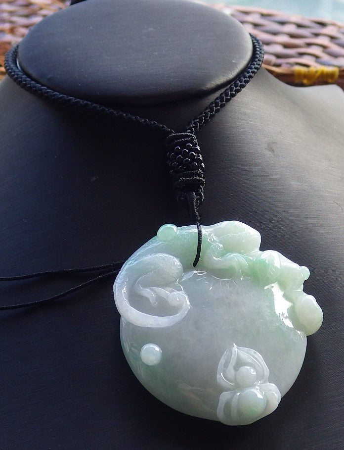 Certified Green Hand Carved Natural Myanmar Burma A Jade jadeite Dragon Lizard Spider Peach Pendant Necklace