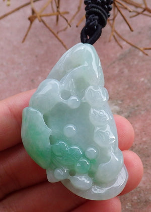 Certified Hand Carved Natural Green Myanmar Burma Grade A Jade jadeite Frog Toad Lotus Pendant Necklace