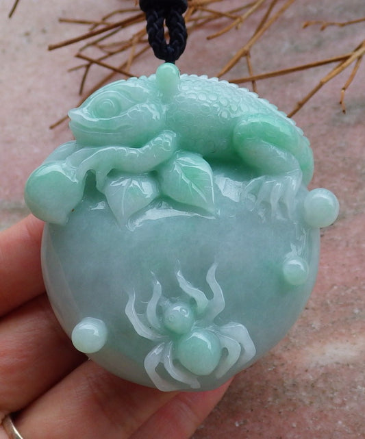 Certified Hand Carved Green Myanmar Burma Hand Carved Natural A Jade jadeite Dragon Lizard Spider Peach Pendant Necklace