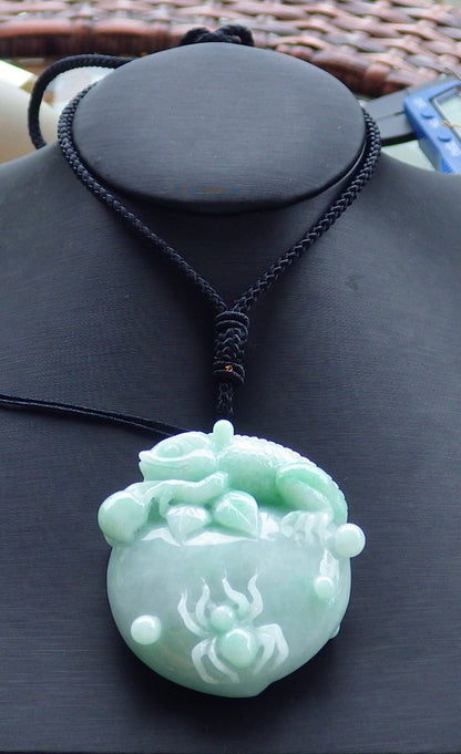 Certified Hand Carved Green Myanmar Burma Hand Carved Natural A Jade jadeite Dragon Lizard Spider Peach Pendant Necklace