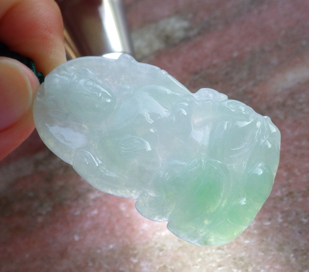 Certified Hand Carved Natural Myanmar Burma A Jade Jadeite Guanyin Kwan yin Pendant Necklace