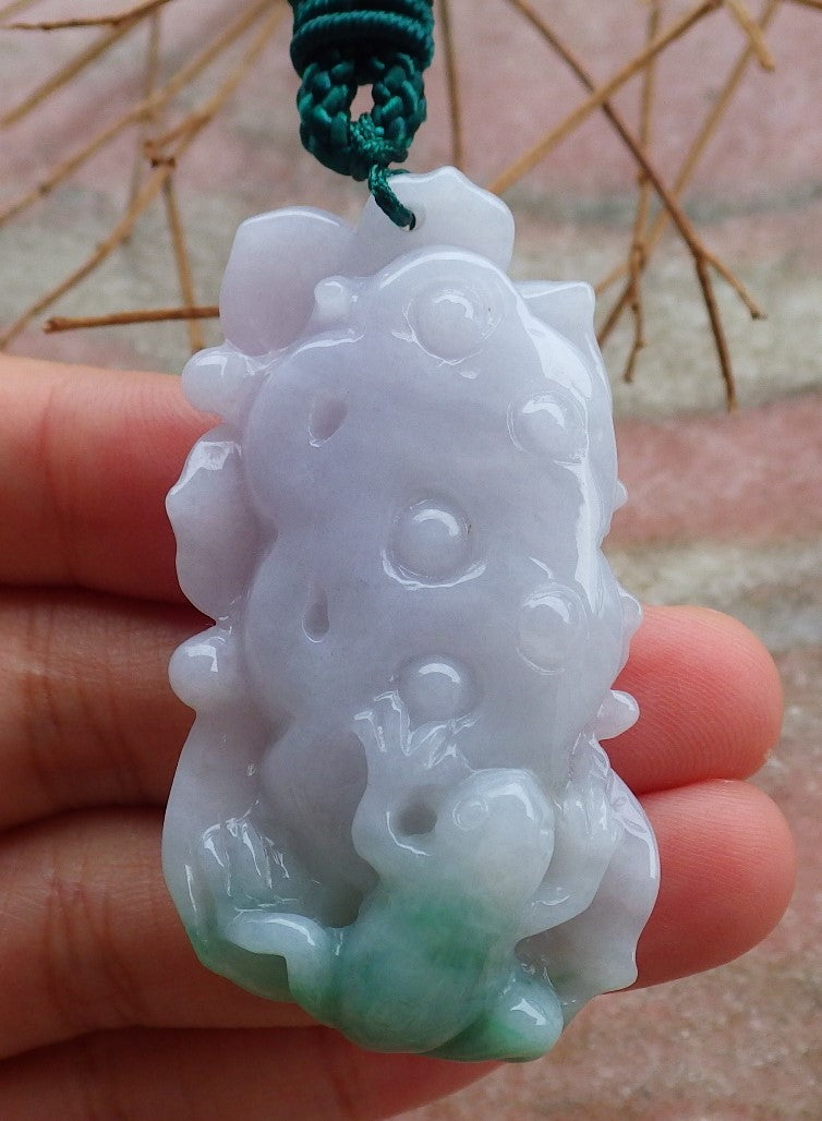 Certified Hand Carved Natural Green Burma Grade A Jade jadeite Frog Toad Lotus Flower Lucky Amulet Pendant Necklace