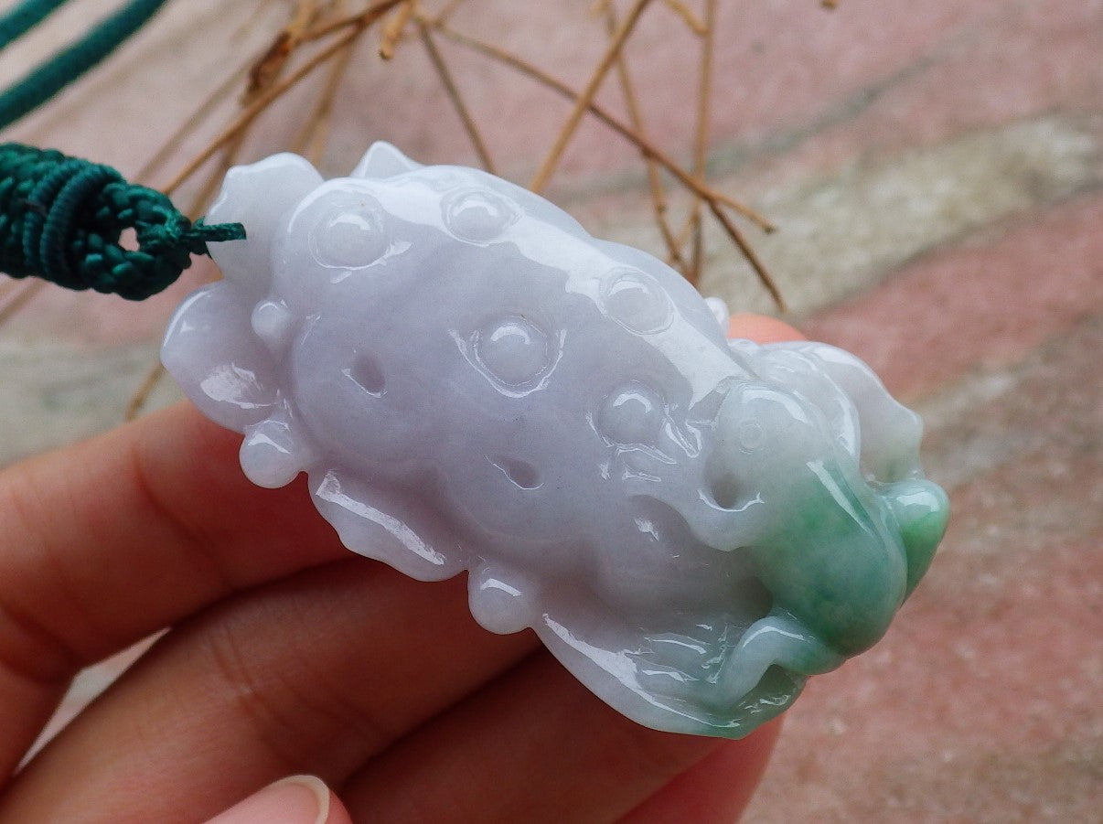 Certified Hand Carved Natural Green Burma Grade A Jade jadeite Frog Toad Lotus Flower Lucky Amulet Pendant Necklace