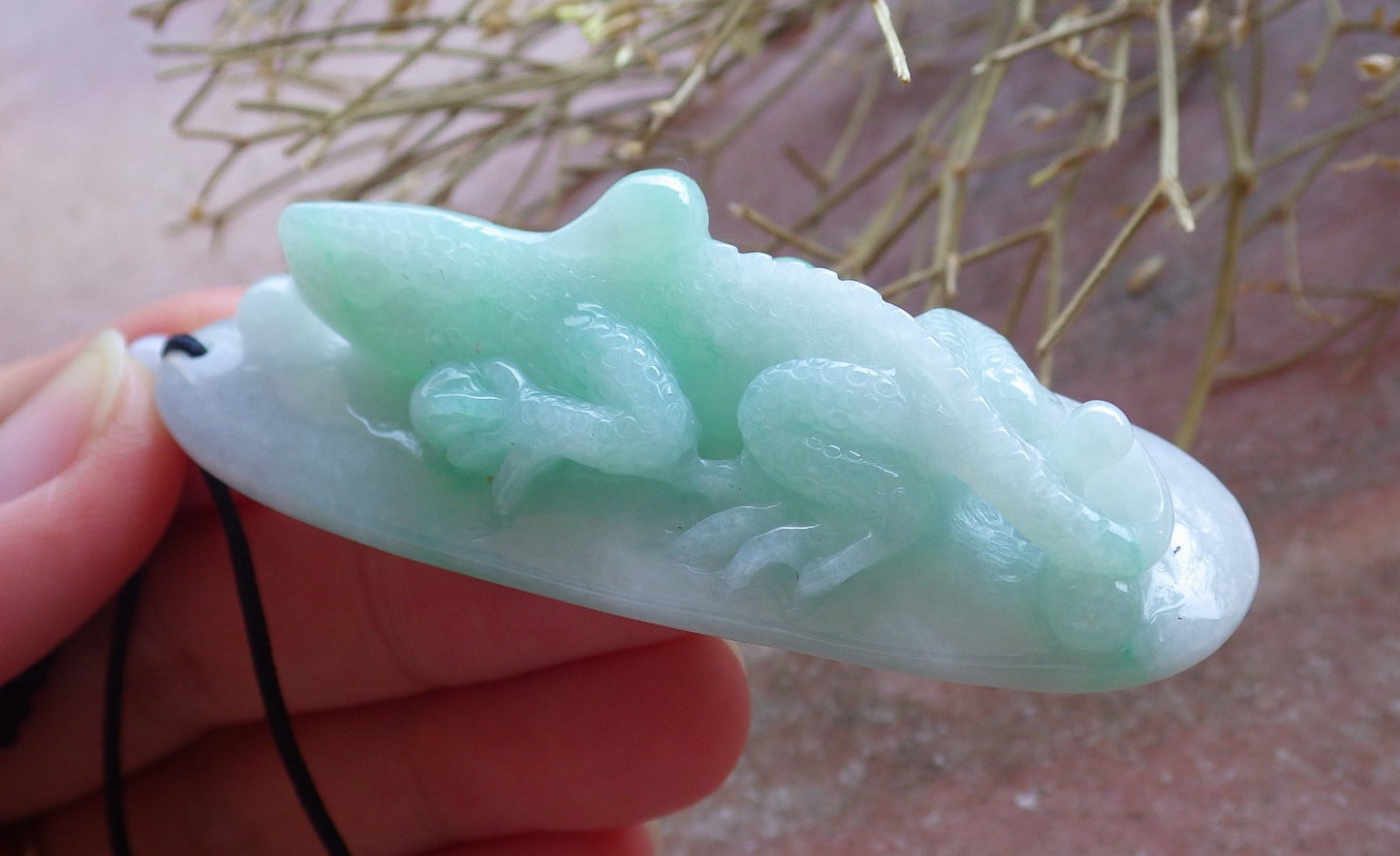 Certified Hand Carved Green Burma Natural A Jade jadeite Dragon Lizard Pendant Necklace