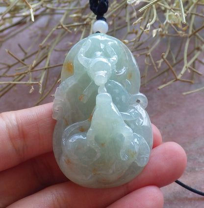 Certified Hand Carved Green 100% Natural Myanmar Burma Grade A Jade Jadeite Zodiac Cow Ox Aminal Pendant Necklace