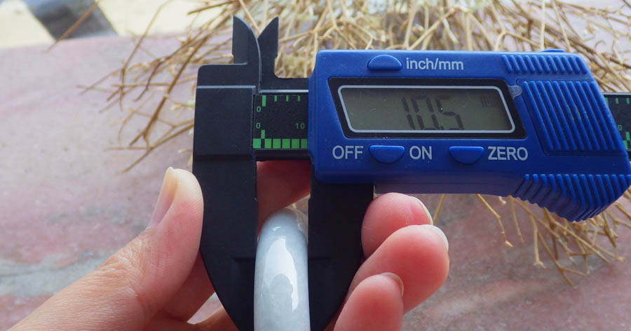 Certified Hand Carved Pale Green Natural Myanmar Burma Grade A JADE Jadeite Round Circle Bangle Bracelet 56 mm