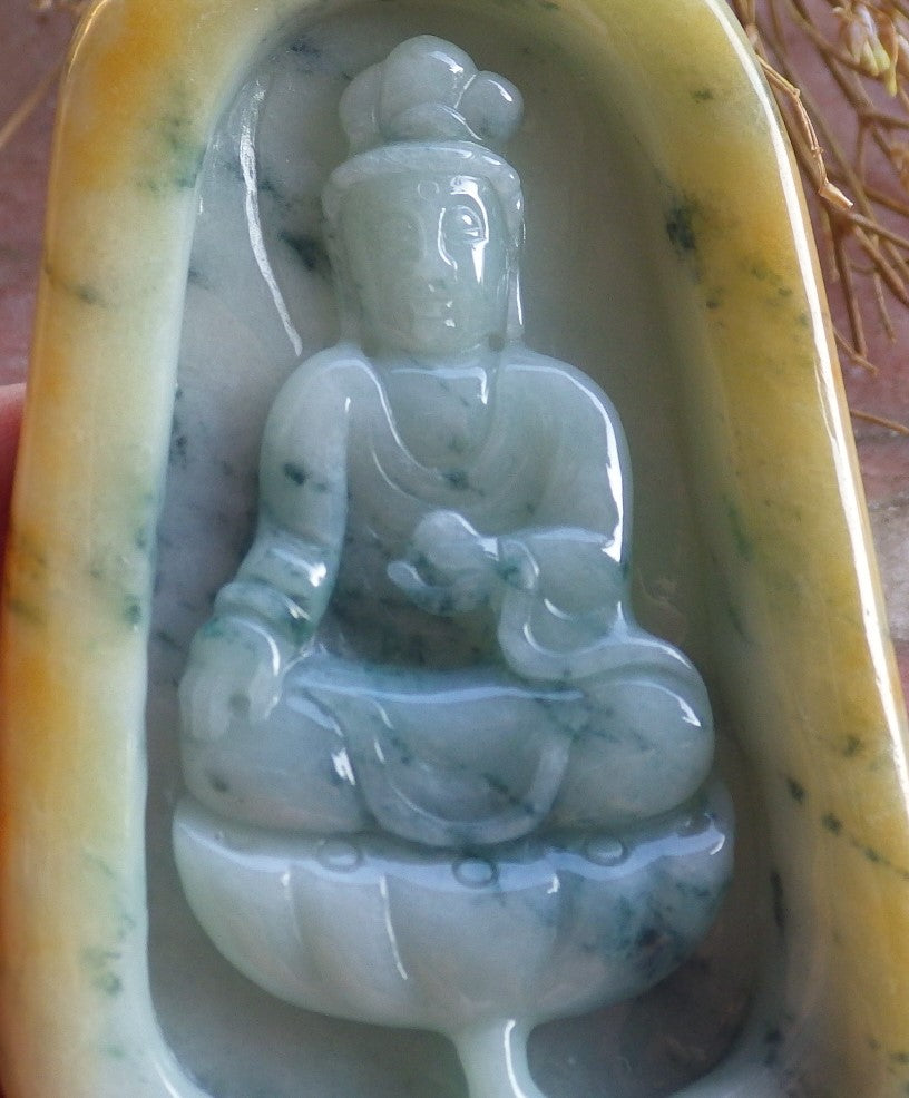 Certified Hand Carved Light Yellow Green Natural Myanmar Burma A Jade jadeite Guanyin Kwan Yin Pendant Necklace