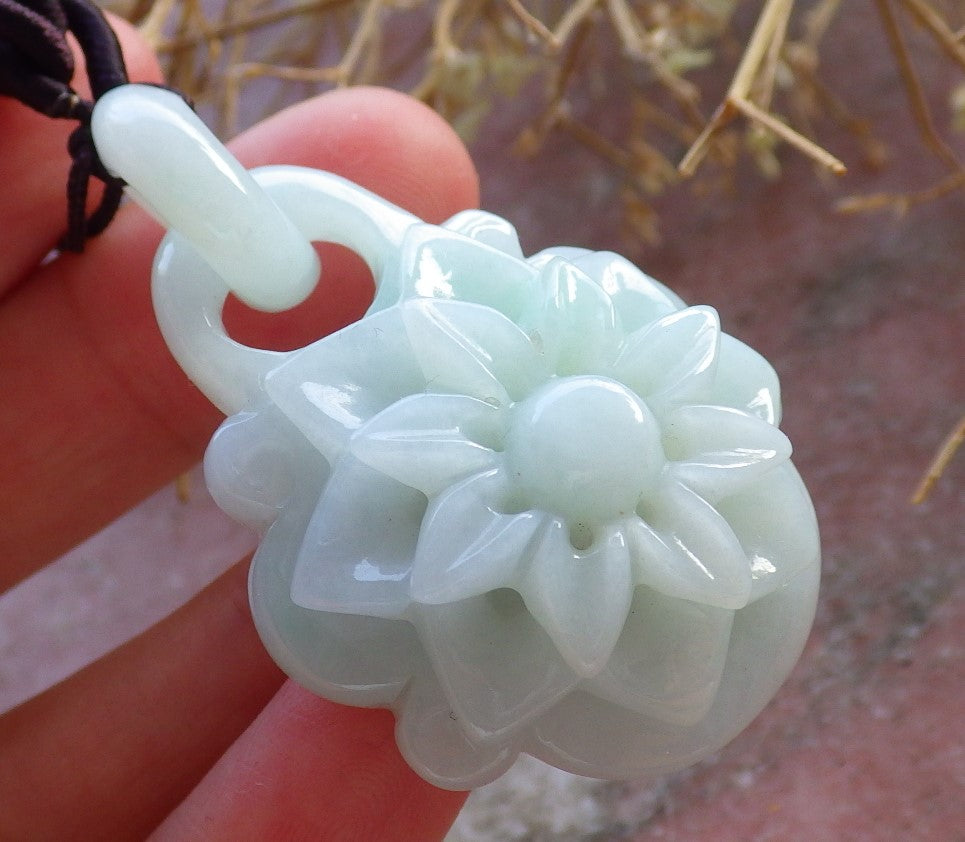 Certified Hand Carved Green Burma Natural A Jade jadeite Sun Flower With Ring Pendant Necklace