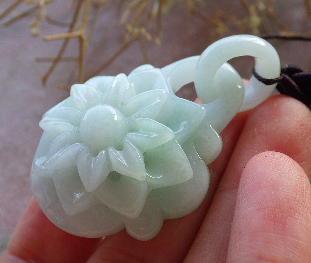 Certified Hand Carved Green Burma Natural A Jade jadeite Sun Flower With Ring Pendant Necklace