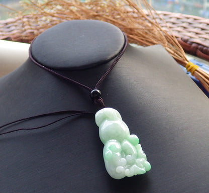 Certified Hand Carved Green Myanmar Burma 100% Natural A Jade jadeite Bat Ginseng Pendant Necklace