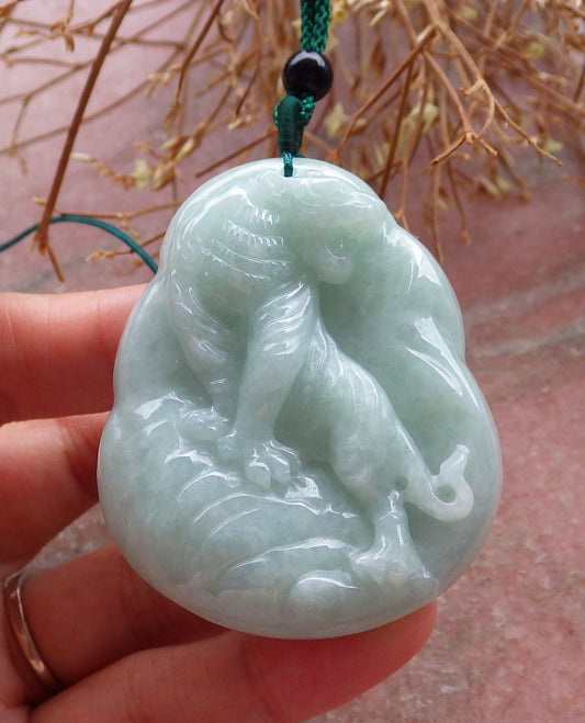 Certified Hand Carved Green Natural Myanmar Burma A Jade Jadeite Zodiac Tiger Pendant Necklace