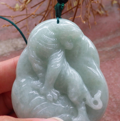 Certified Hand Carved Green Natural Myanmar Burma A Jade Jadeite Zodiac Tiger Pendant Necklace