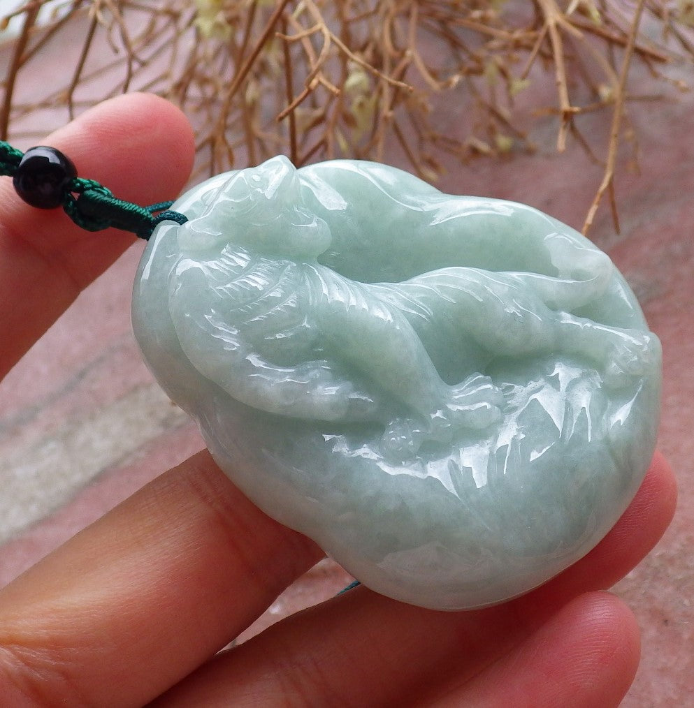 Certified Hand Carved Green Natural Myanmar Burma A Jade Jadeite Zodiac Tiger Pendant Necklace