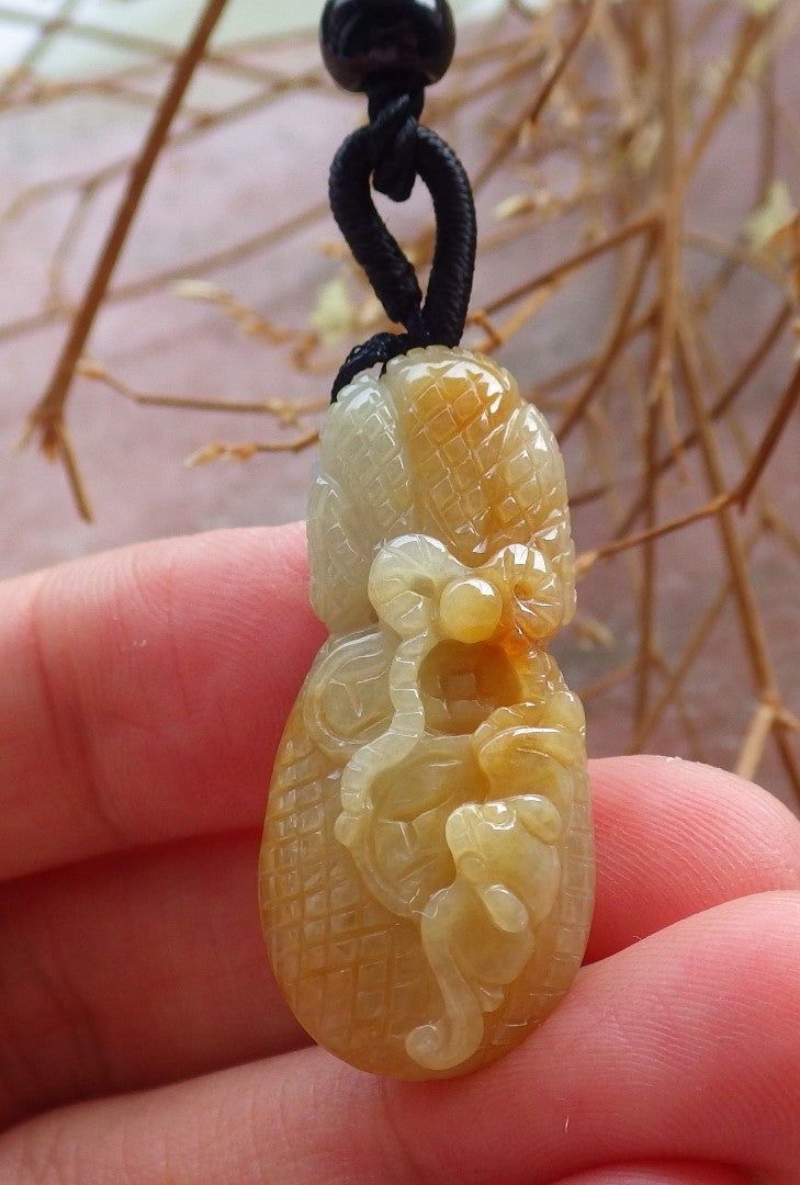 Certified Hand Carved Natural Myanmar Burma A Jade jadeite Bat Money Coin Bag Pendant Necklace