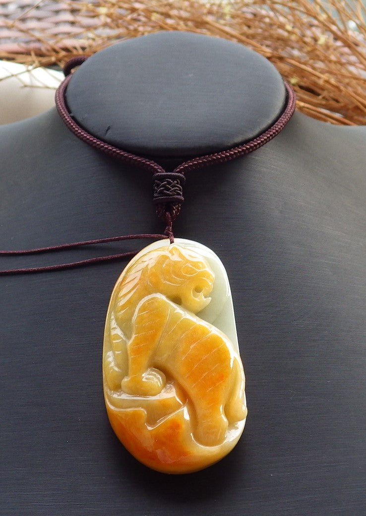 Certified Hand Carved Green Yellow 100% Natural Myanmar Burma A Jade jadeite Tiger Zodiac Pendant Necklace