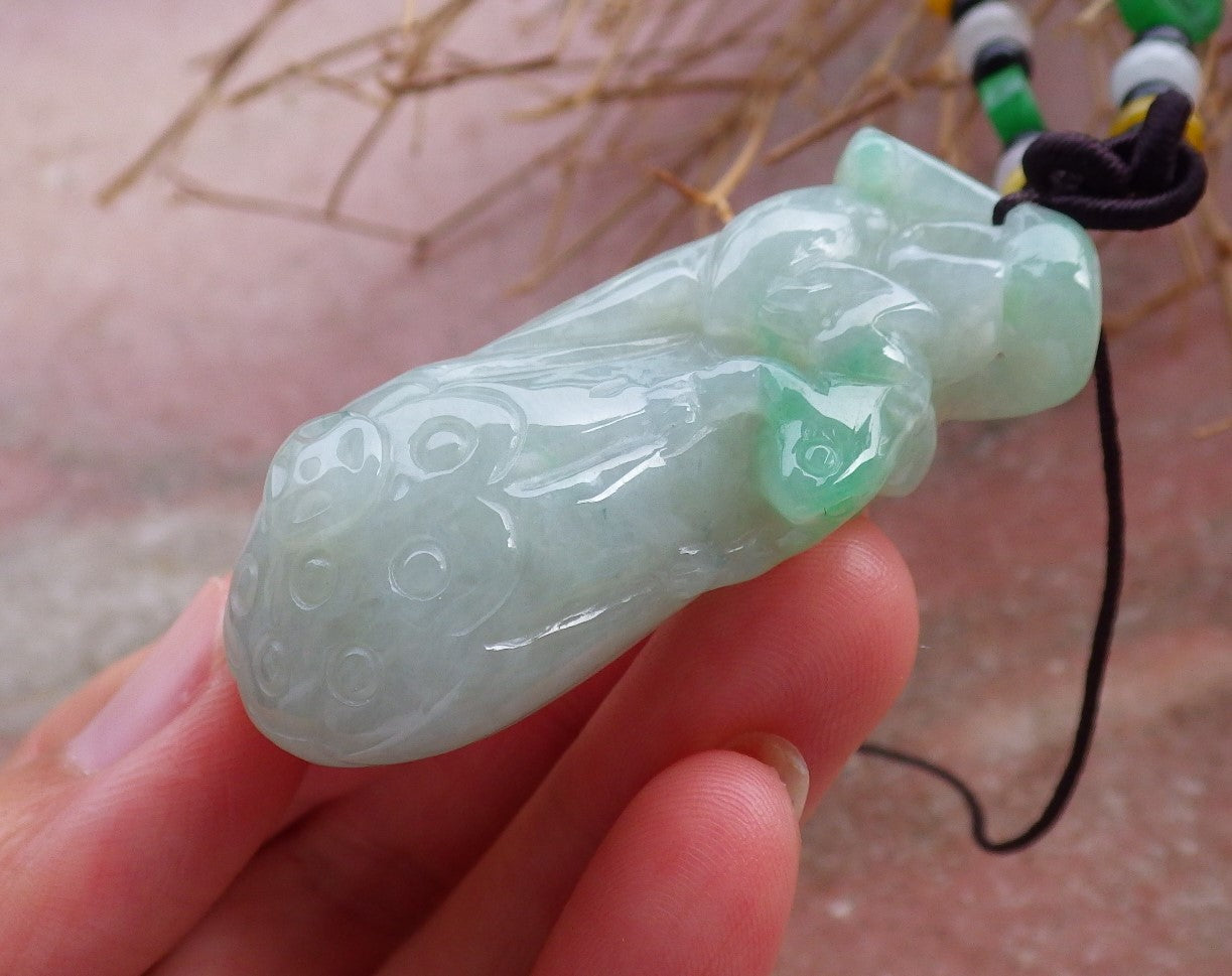 Certified Hand Carved Green Natural Myanmar Burma A Jade jadeite Frog Toad Lotus Flower Pendant Necklace