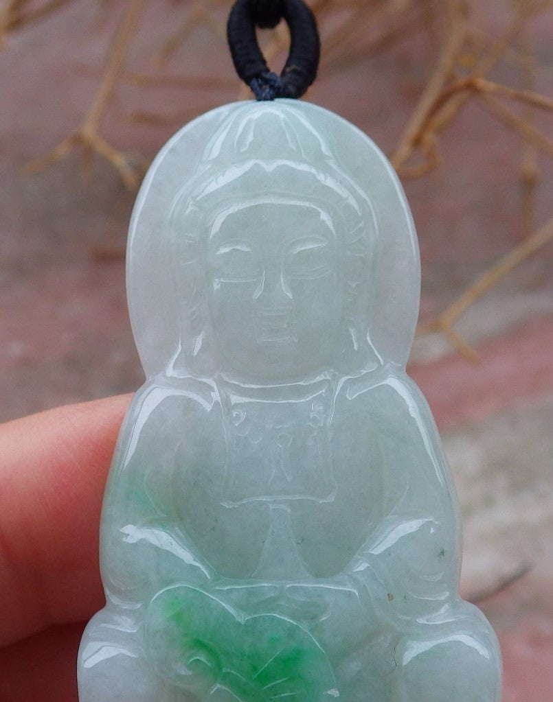 Certified Hand Carved Green Natural Myanmar Burma A Jade jadeite Guanyin Kwan Yin Pendant Necklace