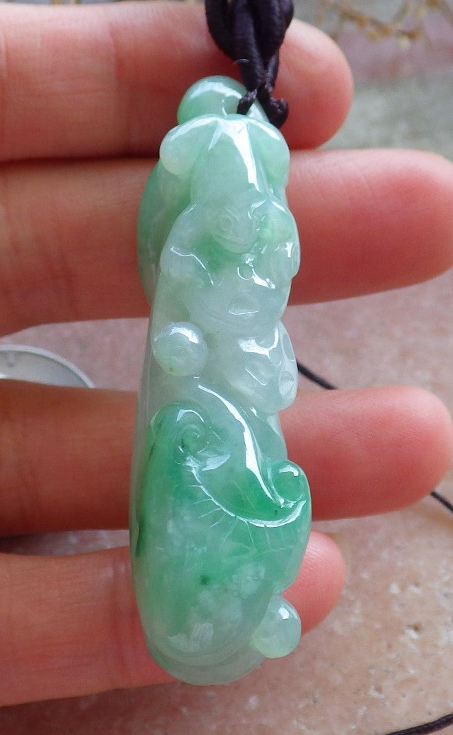 Certified Hand Carved Green Natural Myanmar Burma A Jade jadeite Frog Toad Lotus Flower Pendant Necklace