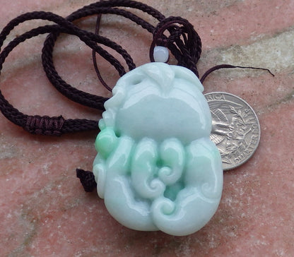 Certified Hand Carved Green Natural Myanmar Burma Grade A Jade jadeite Bat Ginseng Pendant Necklace