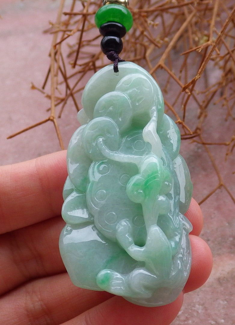 Certified Hand Carved Green Natural Myanmar Burma A Jade jadeite Frog Toad Lotus Flower Pendant Necklace