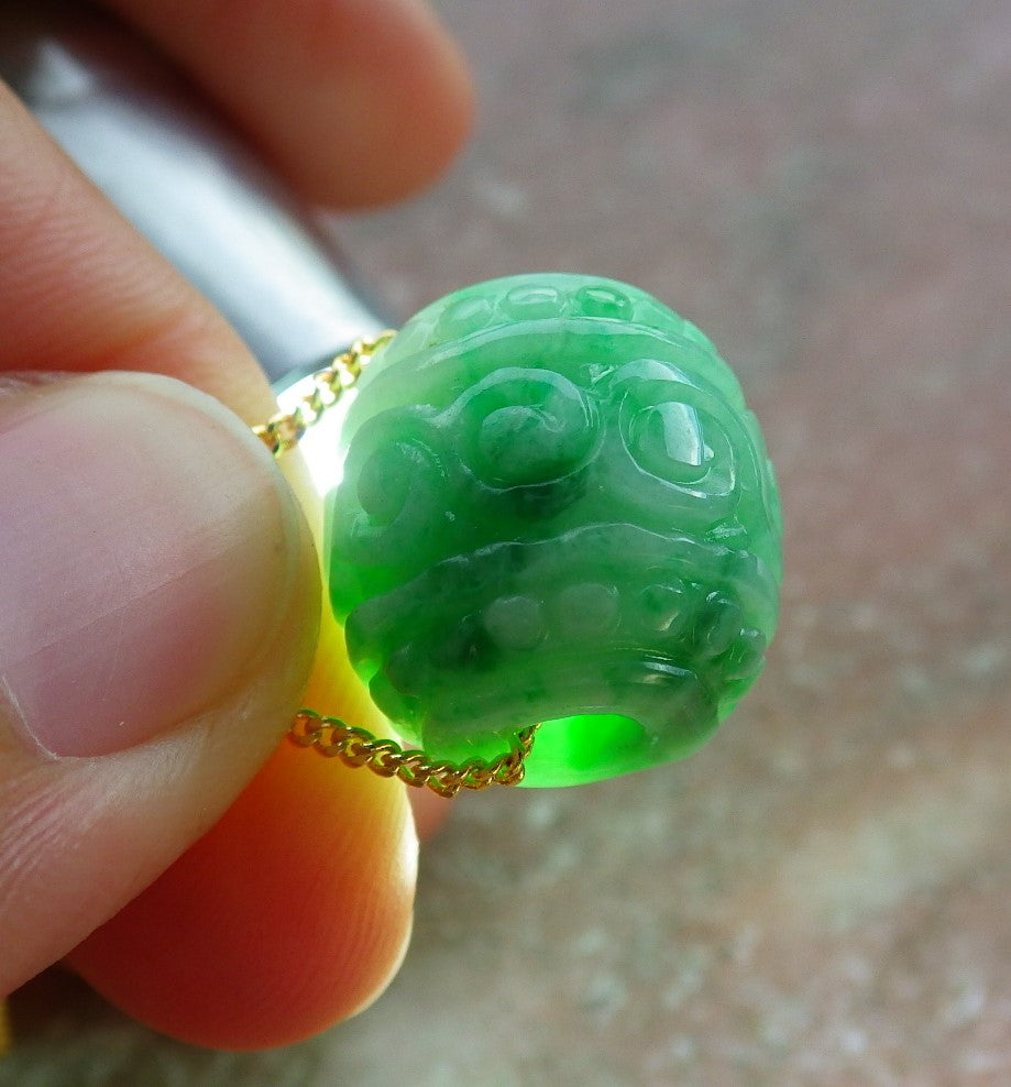 Certified Hand Carved Green Natural Myanmar Burma A Jade Jadeite Barrel Circle Donut Ruyi Pendant Necklace