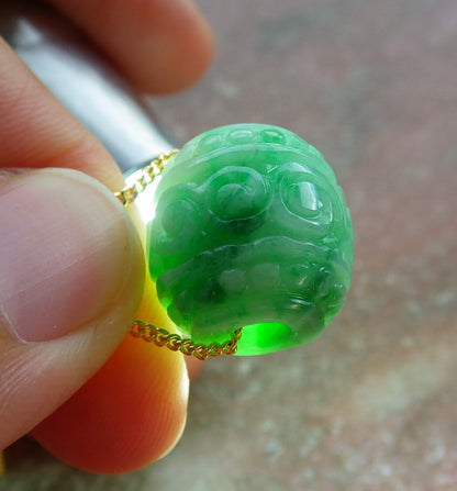 Certified Hand Carved Green Natural Myanmar Burma A Jade Jadeite Barrel Circle Donut Ruyi Pendant Necklace