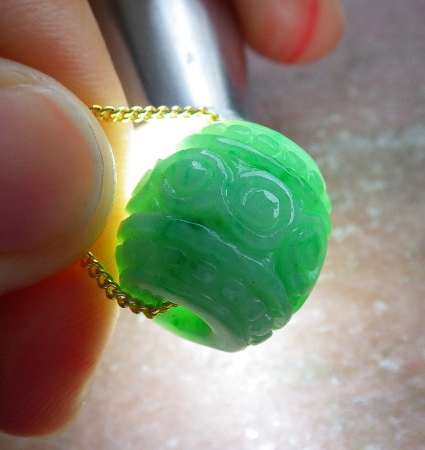 Certified Hand Carved Green Natural Burma A Jade Jadeite Circle Donut Ruyi Pendant Necklace