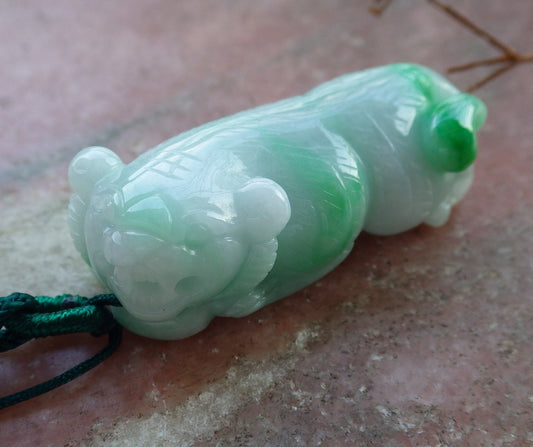 Certified Hand Carved Green Natural Myanmar Burma A Jade Jadeite Zodiac Tiger Lucky Amulet Pendant Necklace