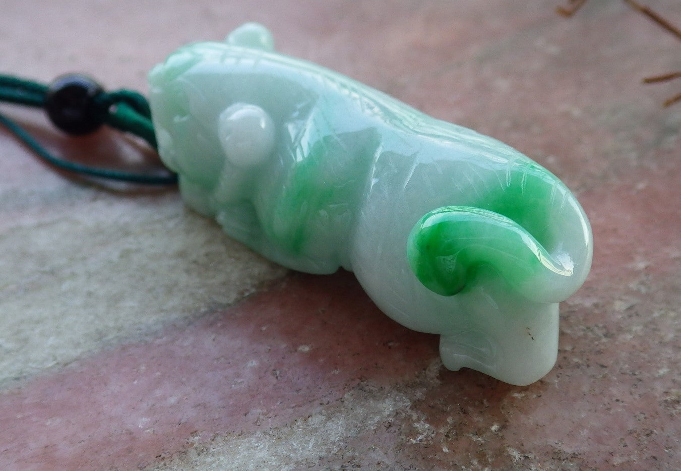 Certified Hand Carved Green Natural Myanmar Burma A Jade Jadeite Zodiac Tiger Lucky Amulet Pendant Necklace