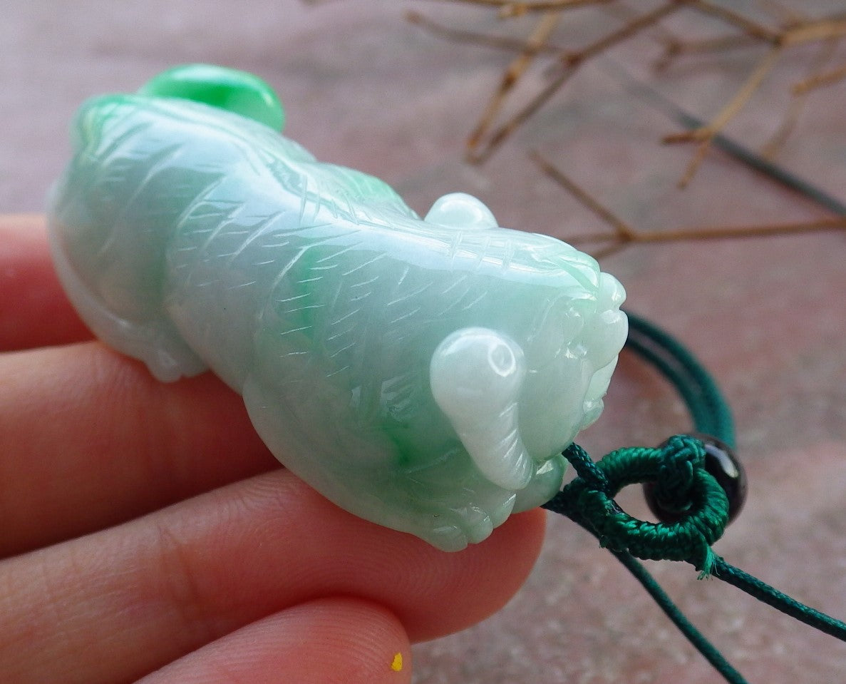 Certified Hand Carved Green Natural Myanmar Burma A Jade Jadeite Zodiac Tiger Lucky Amulet Pendant Necklace