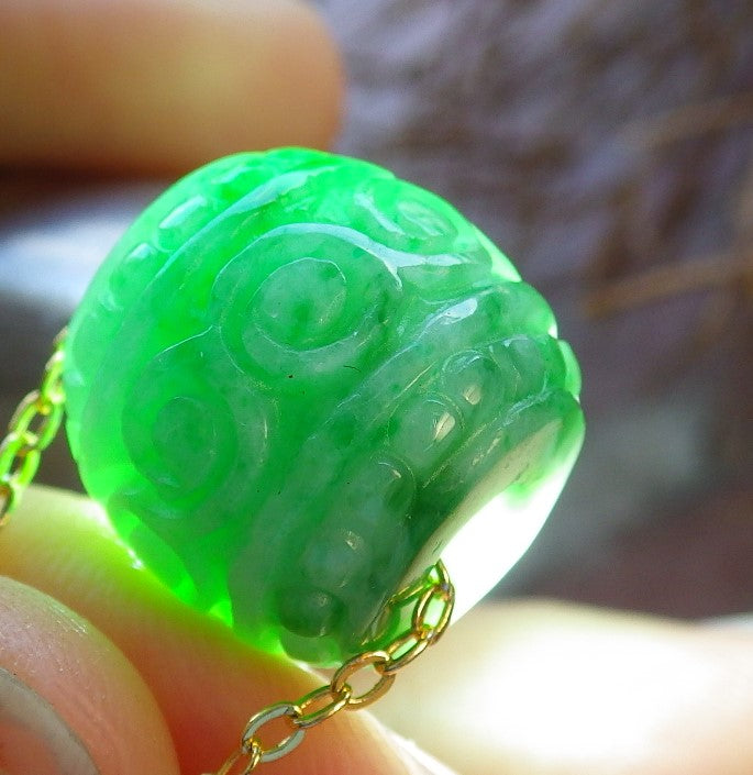 Certified Hand Carved Green Natural Myanmar Burma A Jade Jadeite Barrel Circle Donut Ruyi Pendant Necklace