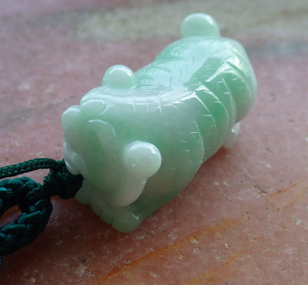 Certified Hand Carved Green Natural Myanmar Burma A Jade Jadeite Zodiac Tiger Lucky Amulet Pendant Necklace