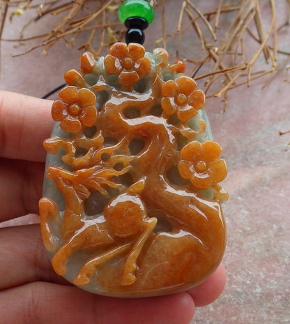 Certified Hand Carved Green Yellow Myanmar Burma 100% Natural Grade A Jade jadeite Deer Flower Pendant Necklace