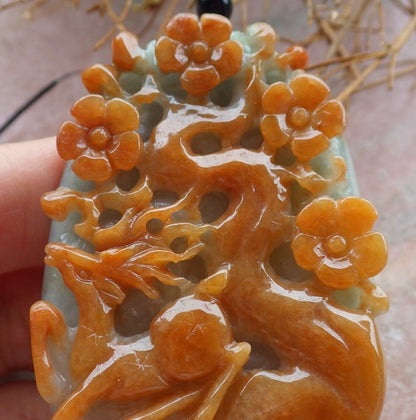 Certified Hand Carved Green Yellow Myanmar Burma 100% Natural Grade A Jade jadeite Deer Flower Pendant Necklace